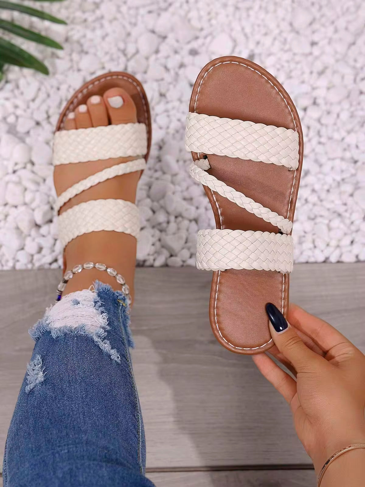 Women's Solid Color Fashion Slippers, Woven Lightweight Flat Sandals, Comfortable Beach Slippers